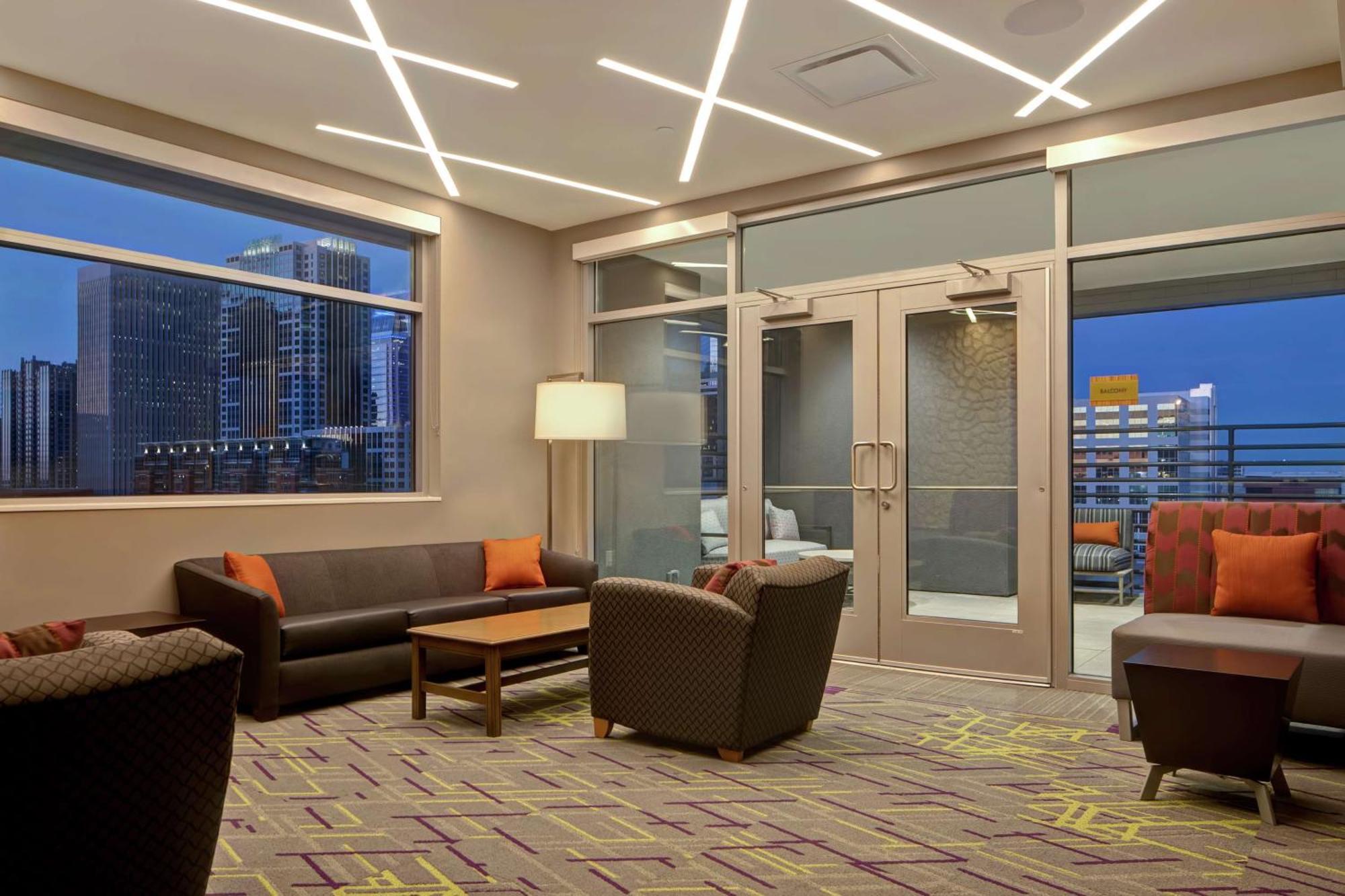 Home2 Suites By Hilton Charlotte Uptown Exteriör bild