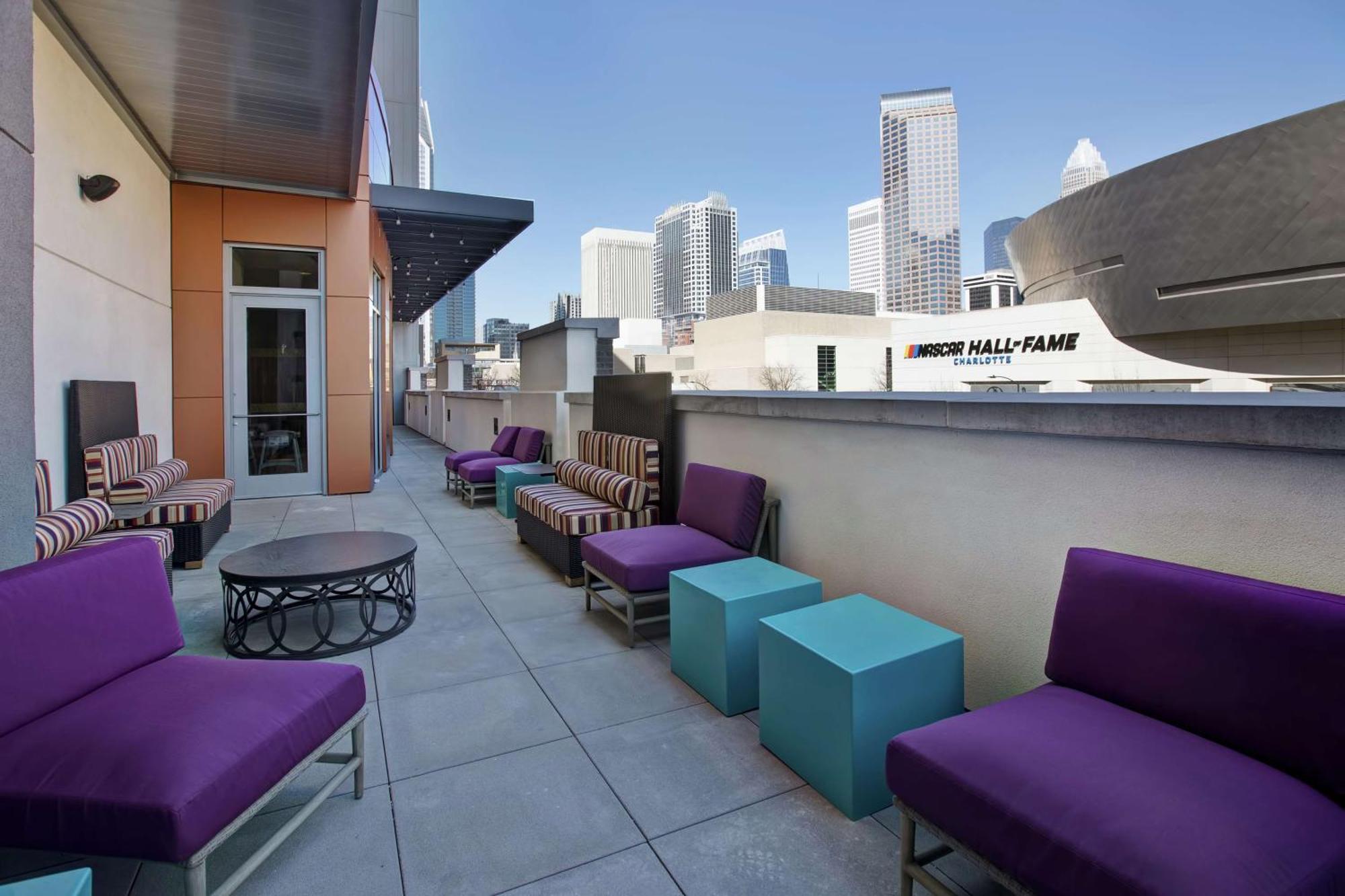Home2 Suites By Hilton Charlotte Uptown Exteriör bild