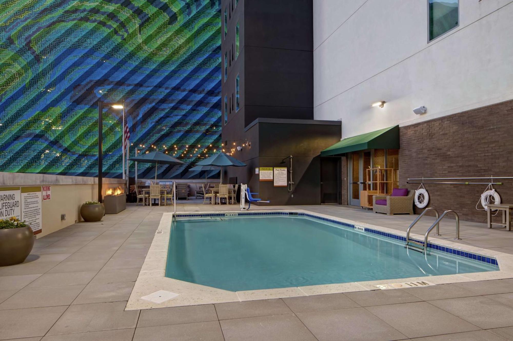 Home2 Suites By Hilton Charlotte Uptown Exteriör bild